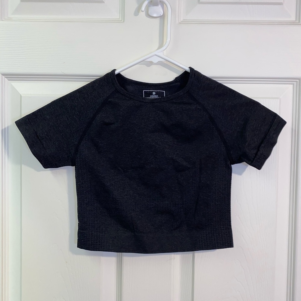 Athletic long sleeve workout top